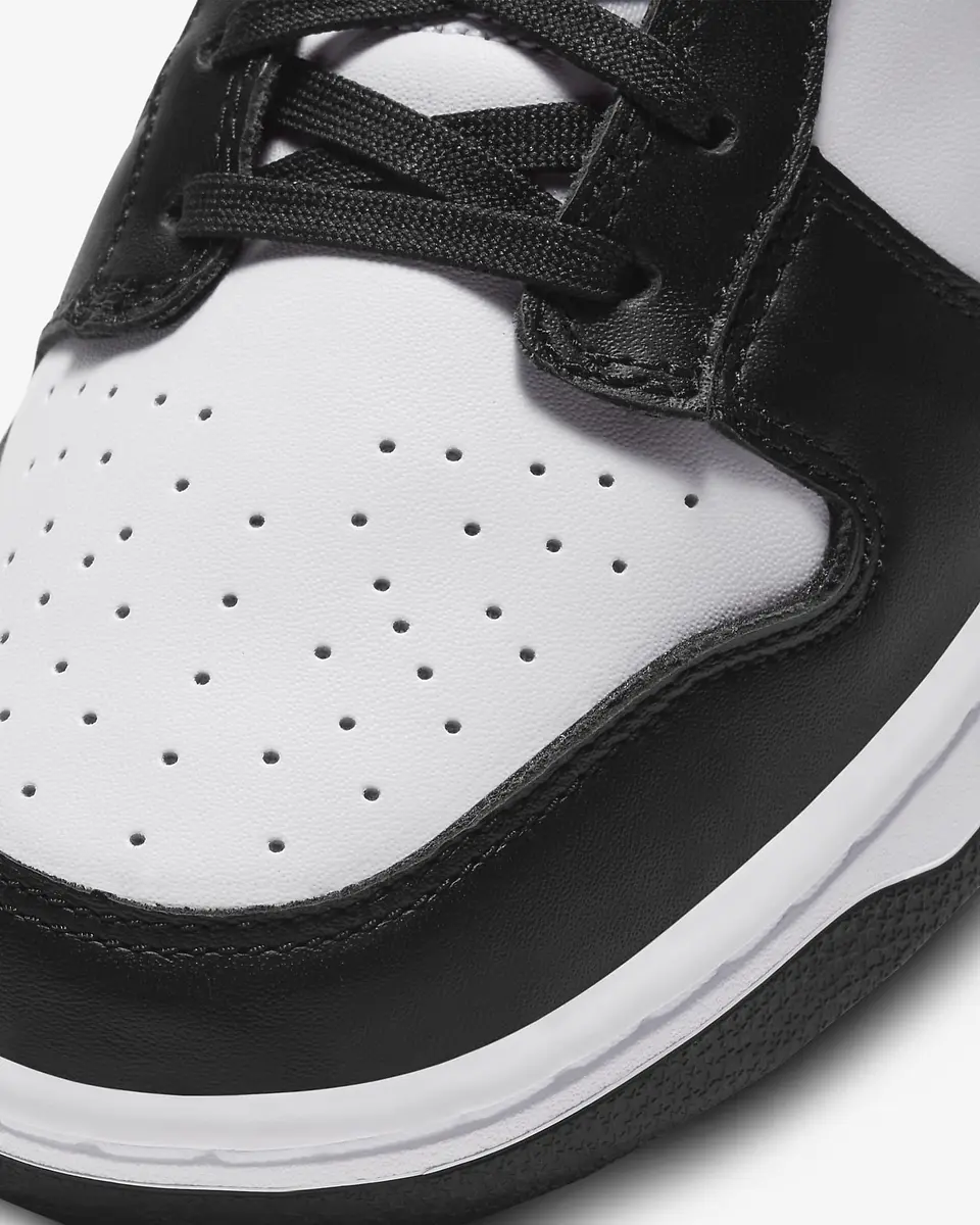 Nike Dunk Low Retro 9