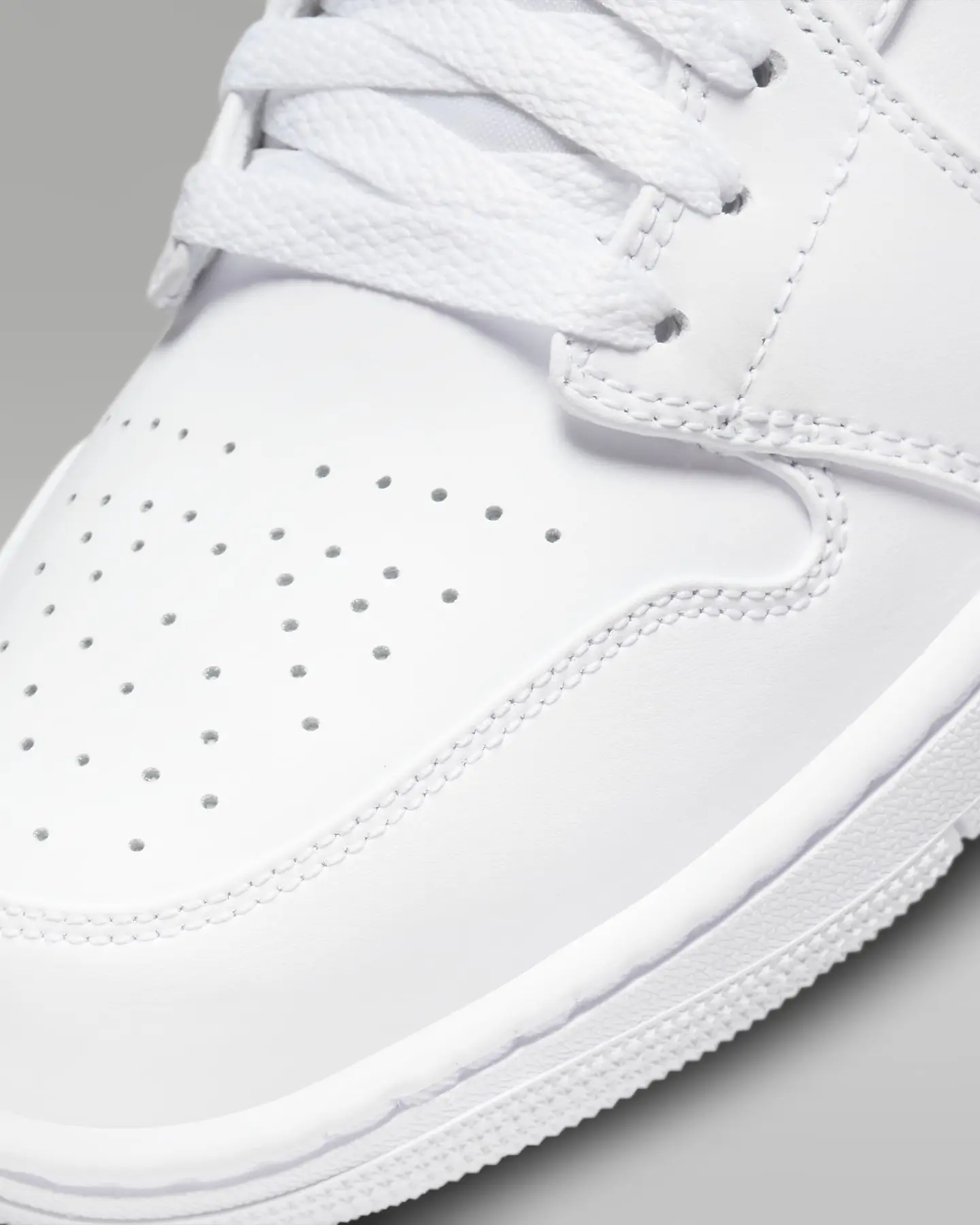 Air Jordan 1 Mid 15