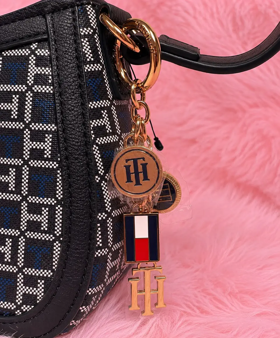 Tommy Hilfiger 3