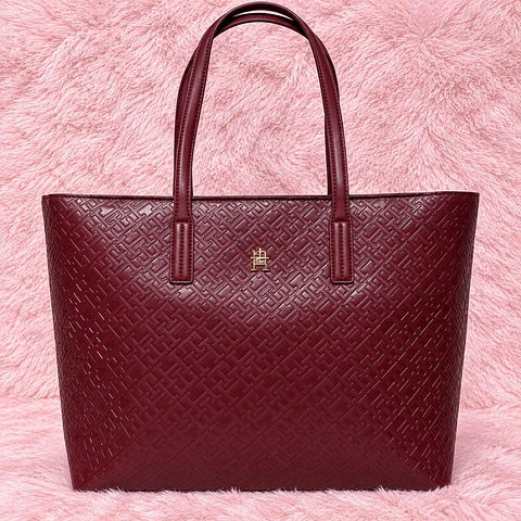 Tommy Hilfiger