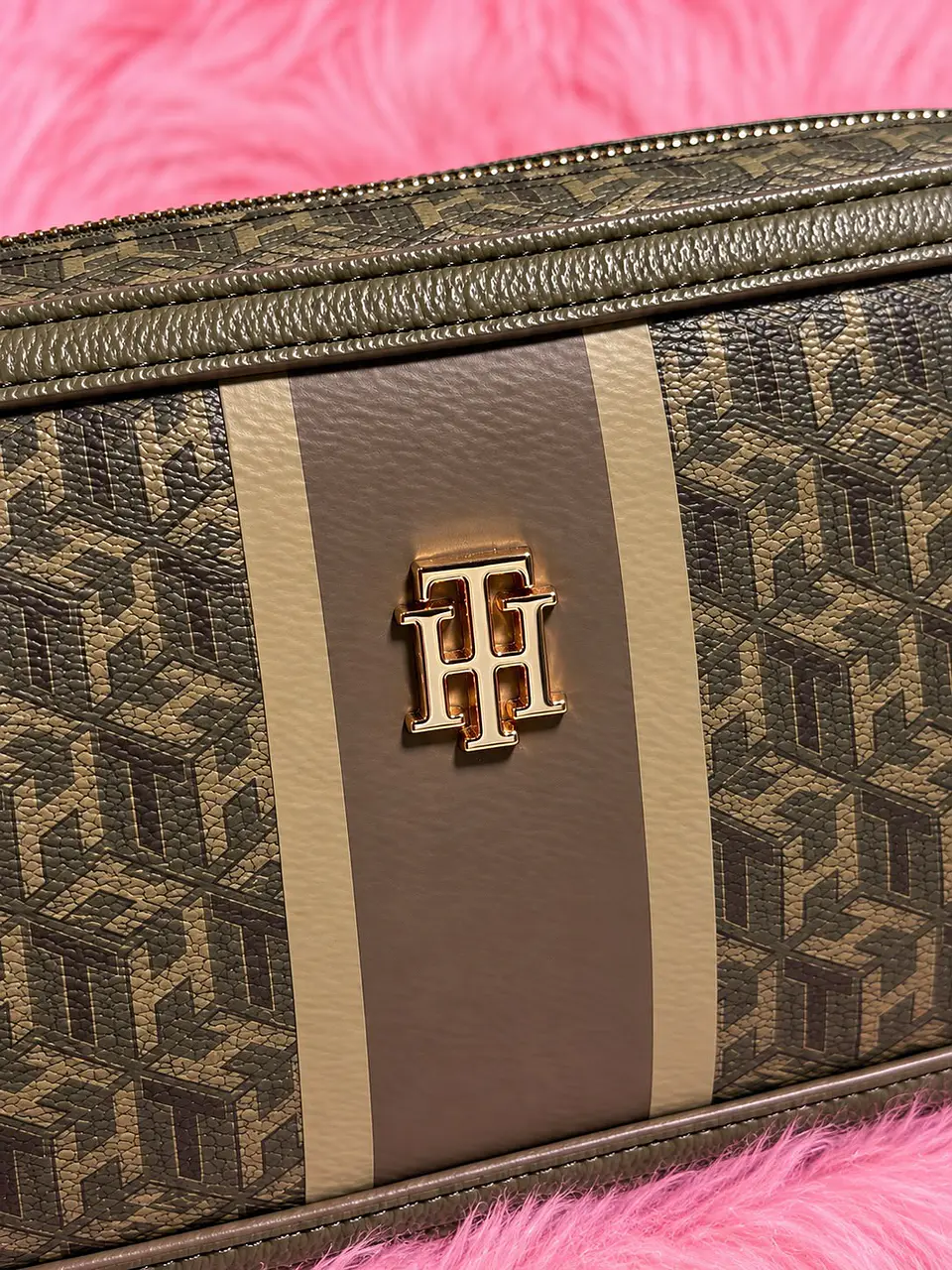 Tommy Hilfiger 3