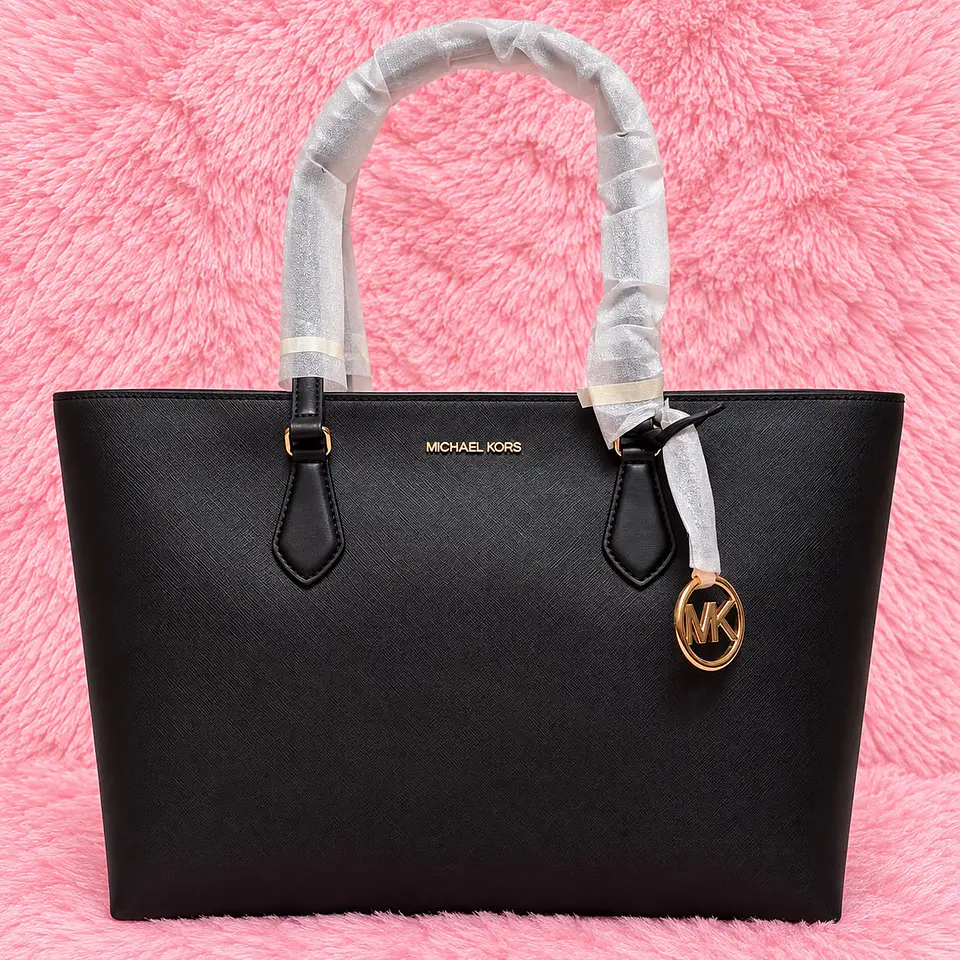 Michael Kors 1