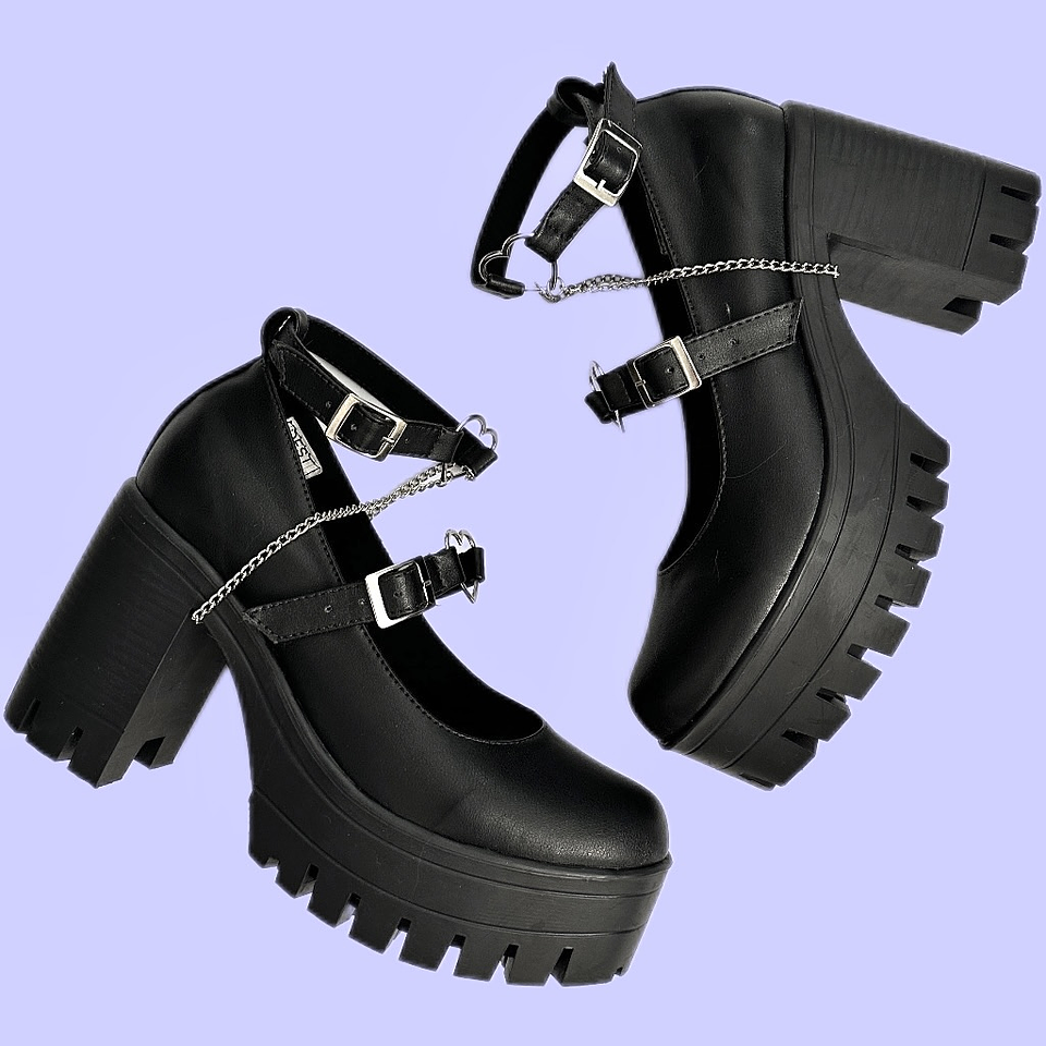 LOVE CHAIN MARY JANE 1