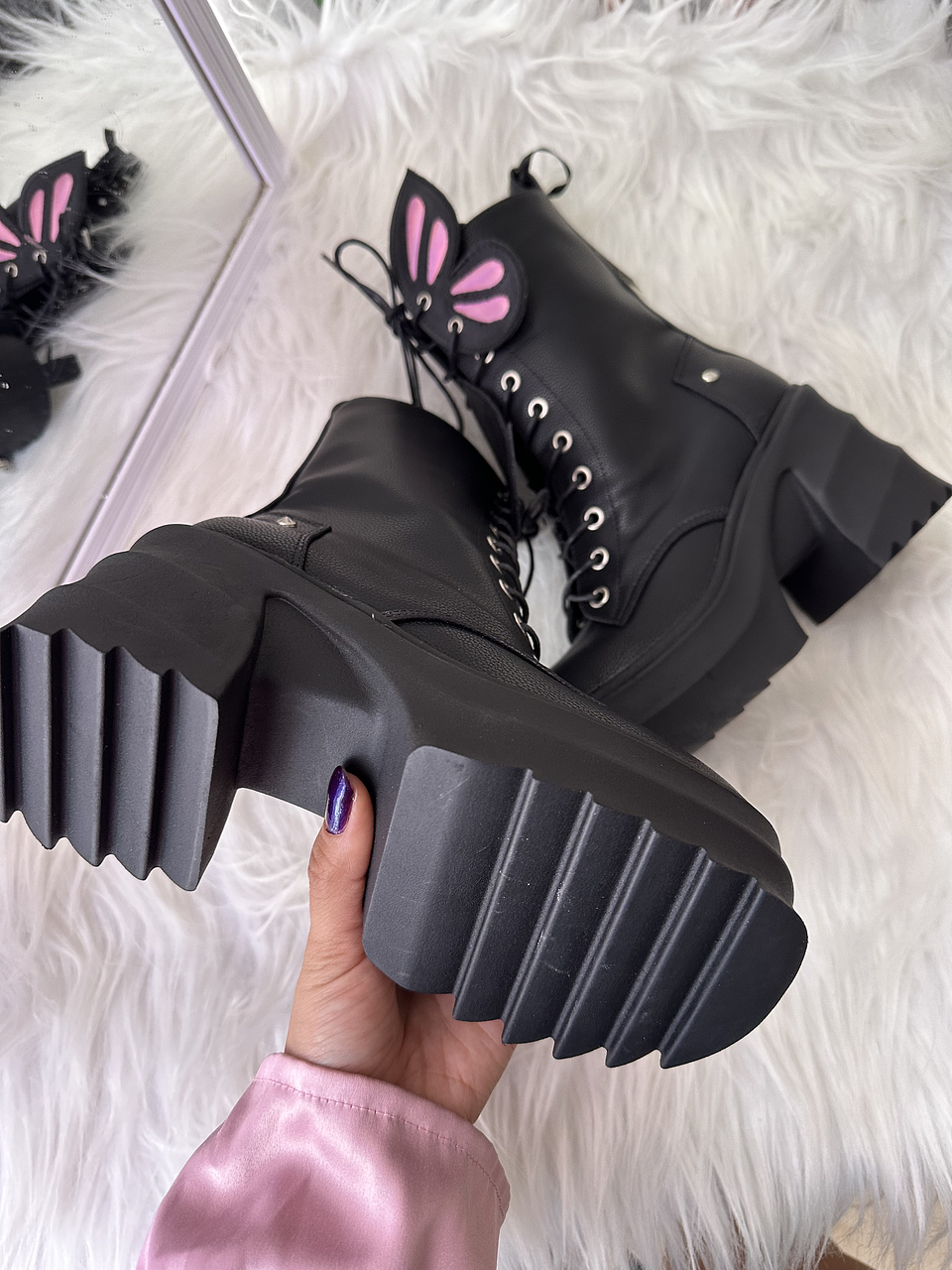 HIGH BUTTERFLY BOOTS 4