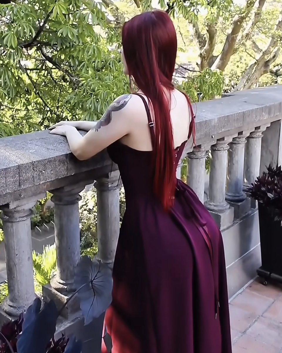 VIVIAN DRESS VINOTINTO LARGO 2