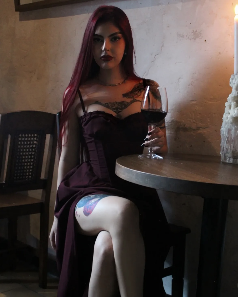 VIVIAN DRESS VINOTINTO LARGO 3