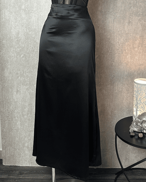 BELINDA FALDA LARGA SATIN NEGRA 