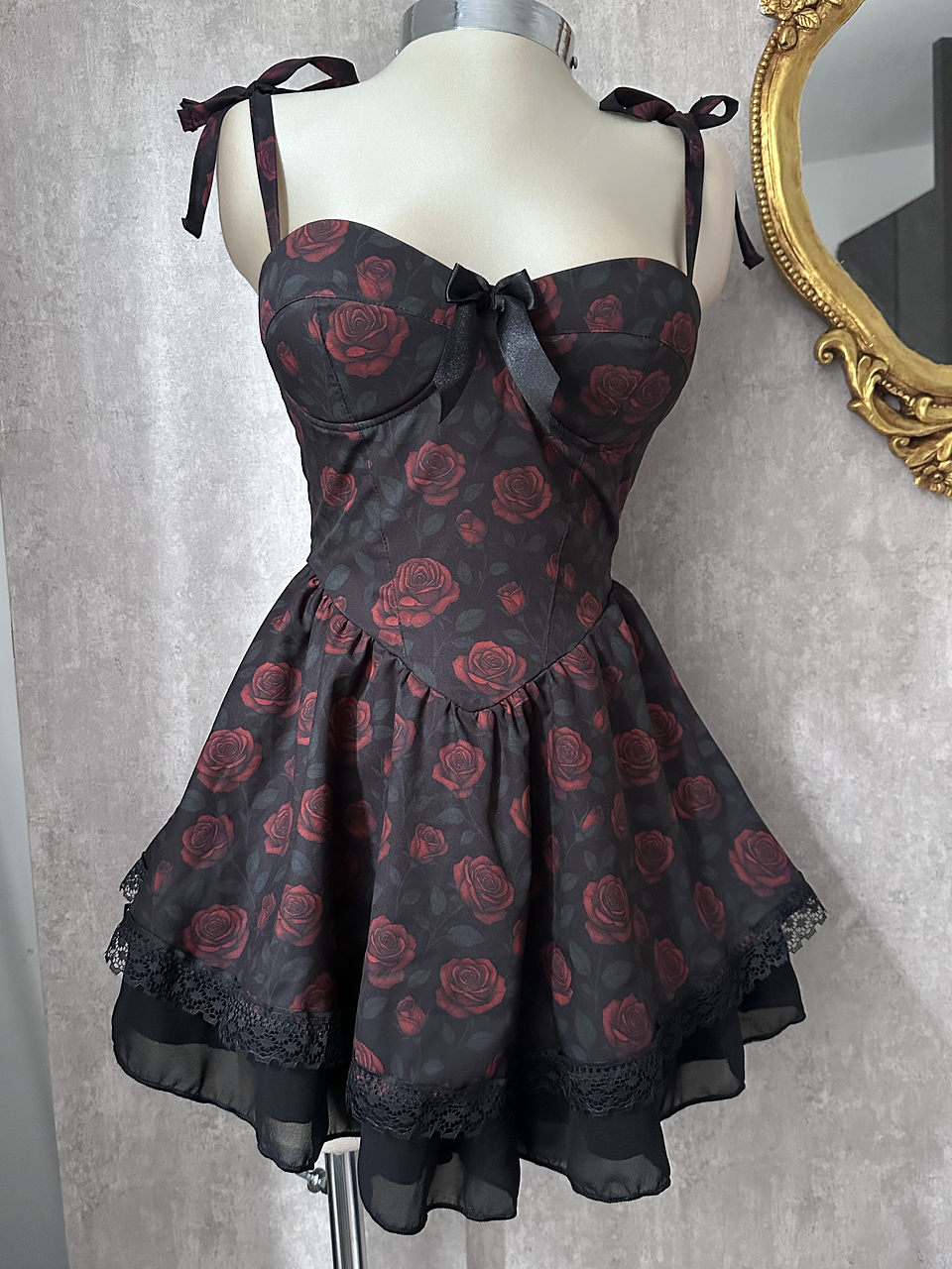 ROSALINDE DRESS RED ROSES 1