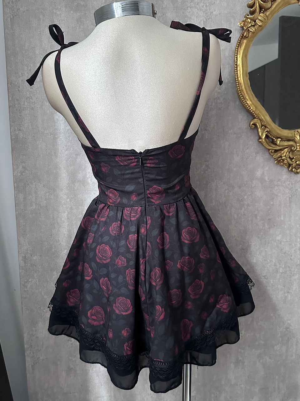 ROSALINDE DRESS RED ROSES 2