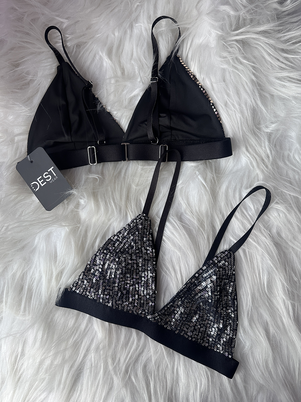 TOP BASIC TRIANGULO LENTEJUELAS PLATEADO 1