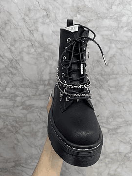 CHAIN COMBAT BOOTS