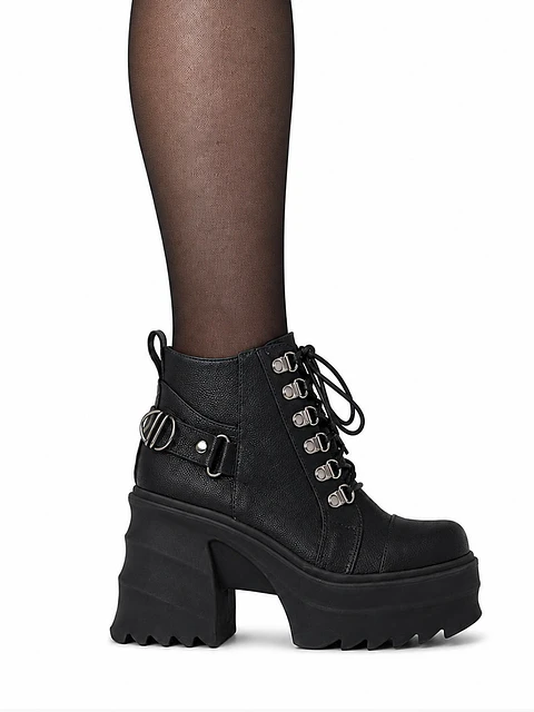 DEMON BOOTS