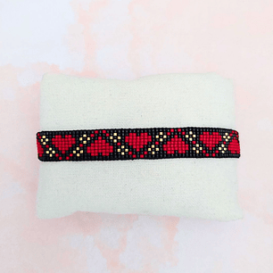 Pulsera Corazones elegantes