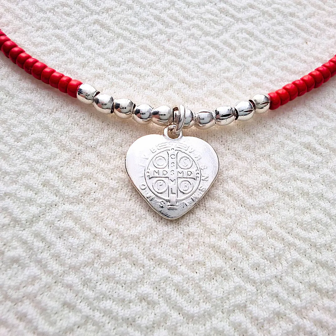 Pulsera Roja San Benito Corazón 2