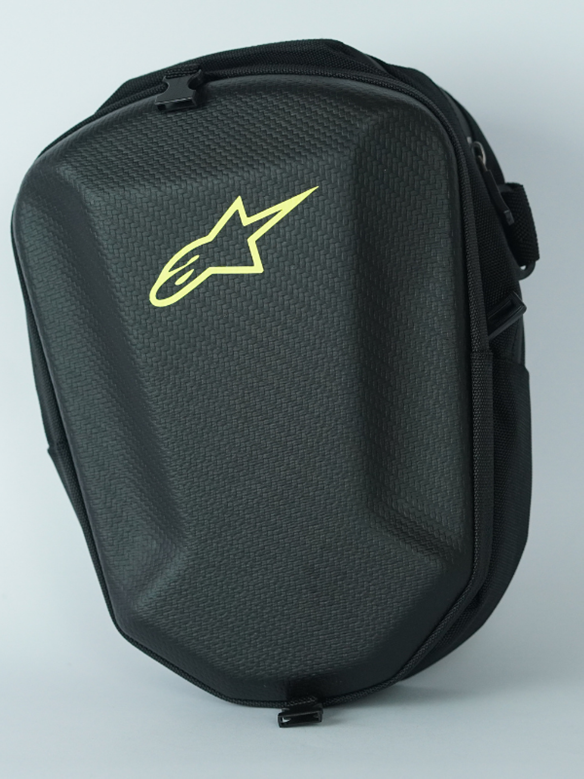 Bolso piernero duro 3