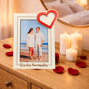 Moldura para o dia dos namorados com coração