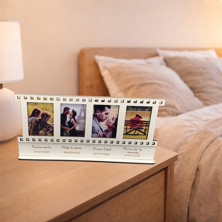 Moldura linha do tempo com 4 momentos 1