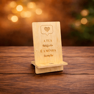 Suporte de telemóvel personalizado em bambu