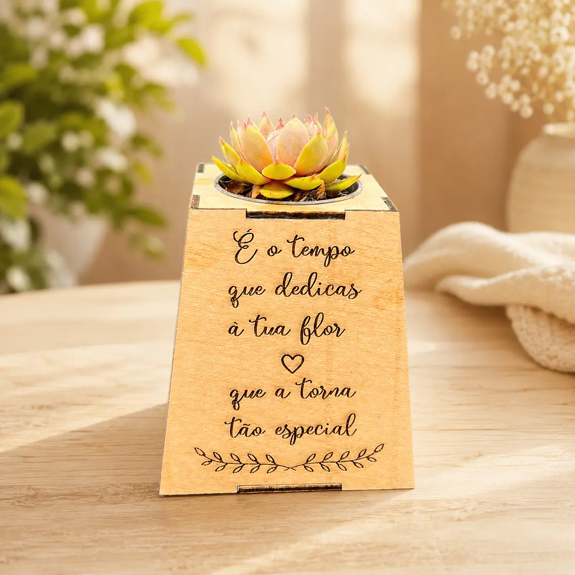 Vaso Personalizado em Madeira com Frase Especial 2