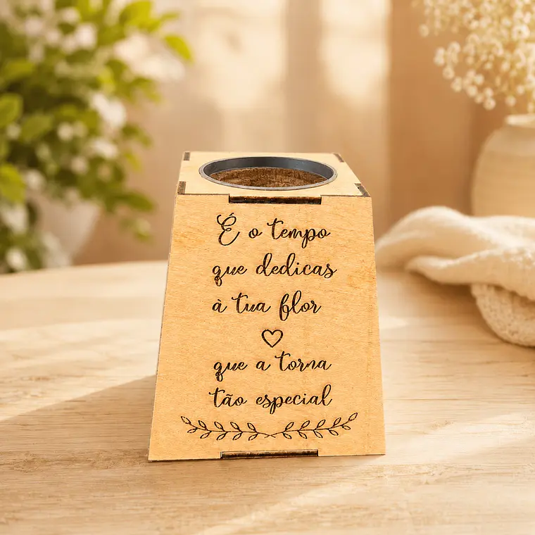 Vaso Personalizado em Madeira com Frase Especial 1