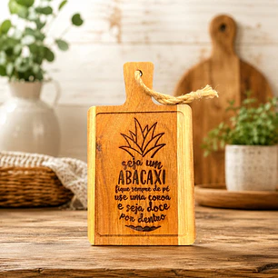 Tábua Decorativa Personalizada “Seja um Abacaxi”