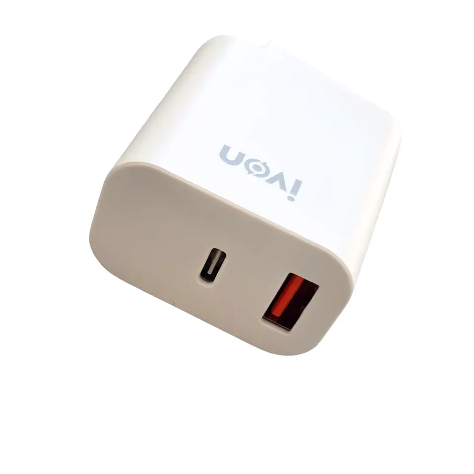 Adaptador dual USB y USB-C 20W 3
