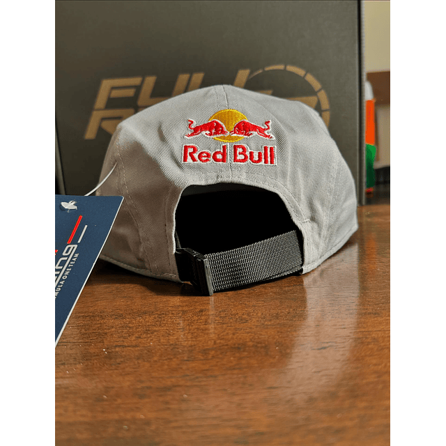 Gorro Five Panel Red Bull Gris-Rojo