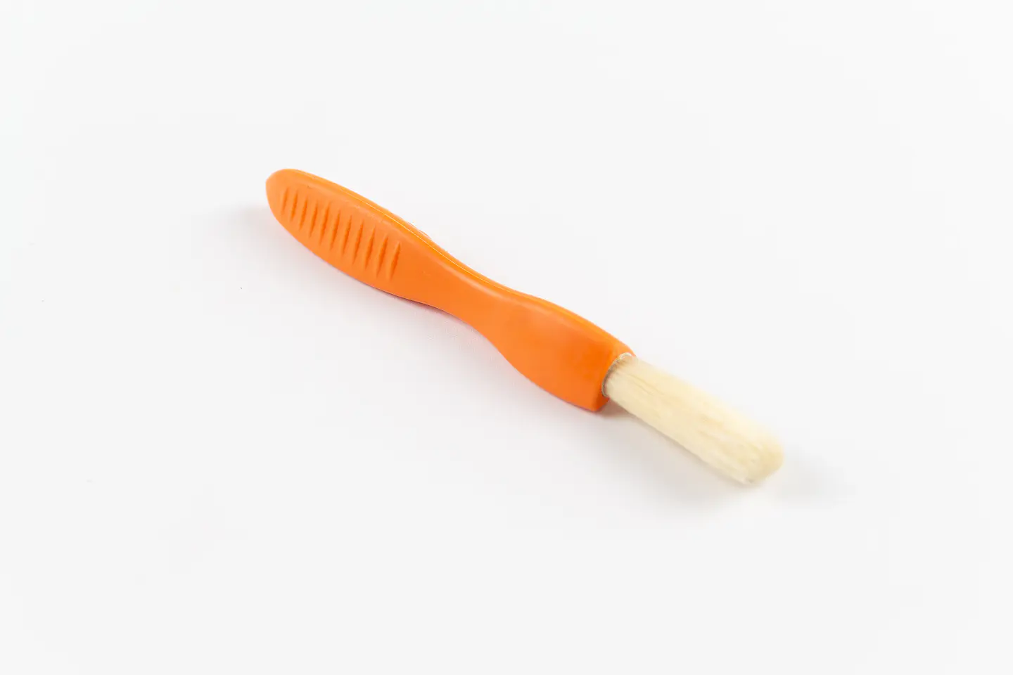 Pincel Easy Grip - EB14 (mango naranja) 1