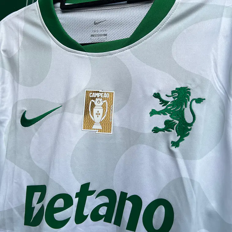 Sporting Alternativa Patch Campeão 25/26 - Entrega Rápida 2