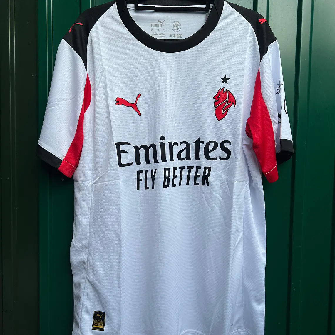 Milan Alternativa 25/26 - Entrega Rápida 1