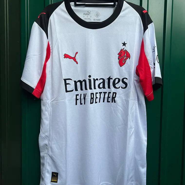 Milan Alternativa 25/26 - Entrega Rápida 1