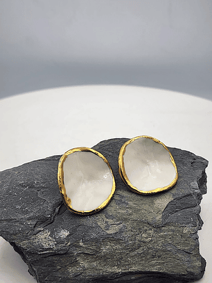 Aros ondulados blancos grandes