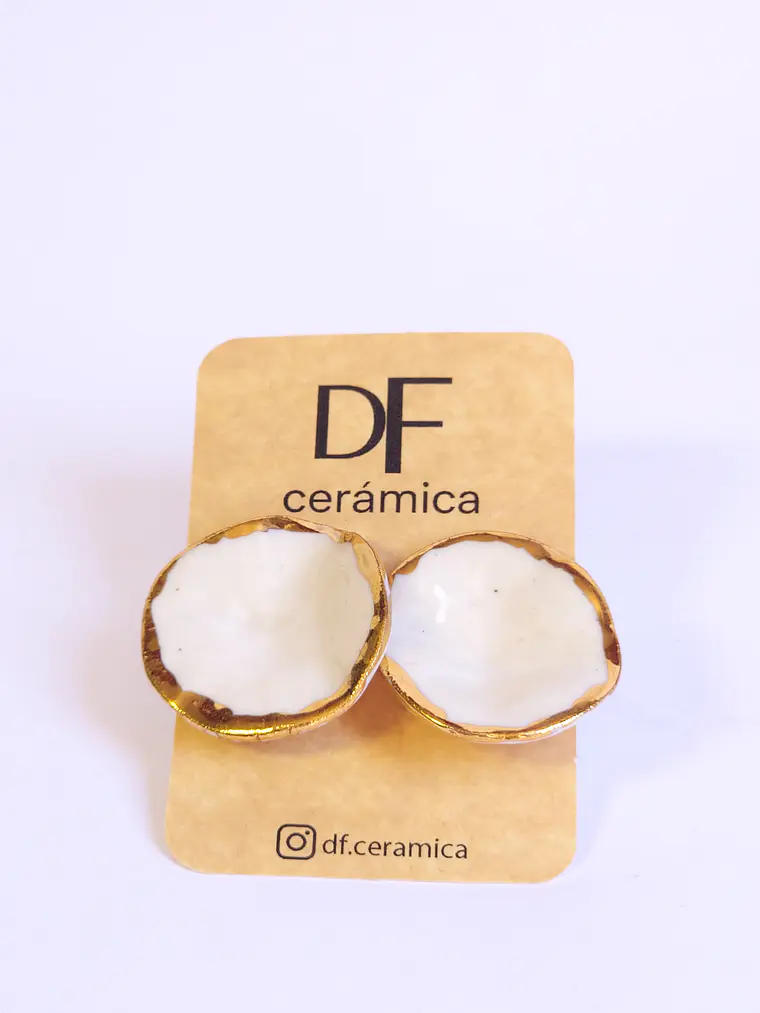 Aros pétalos blancos  1