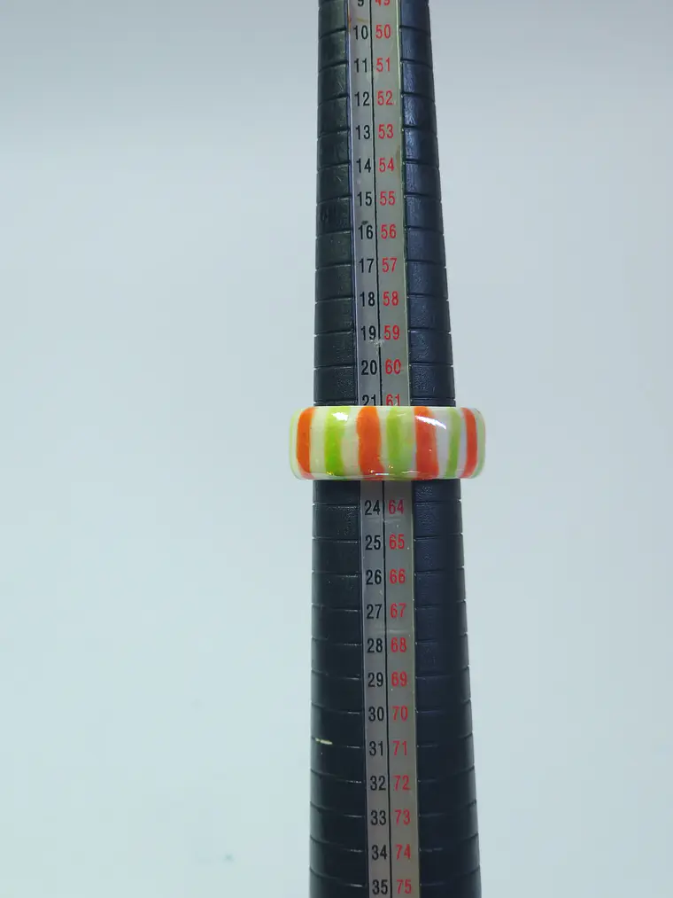 Anillo porcelana verde y naranja madreperla talla 23 3