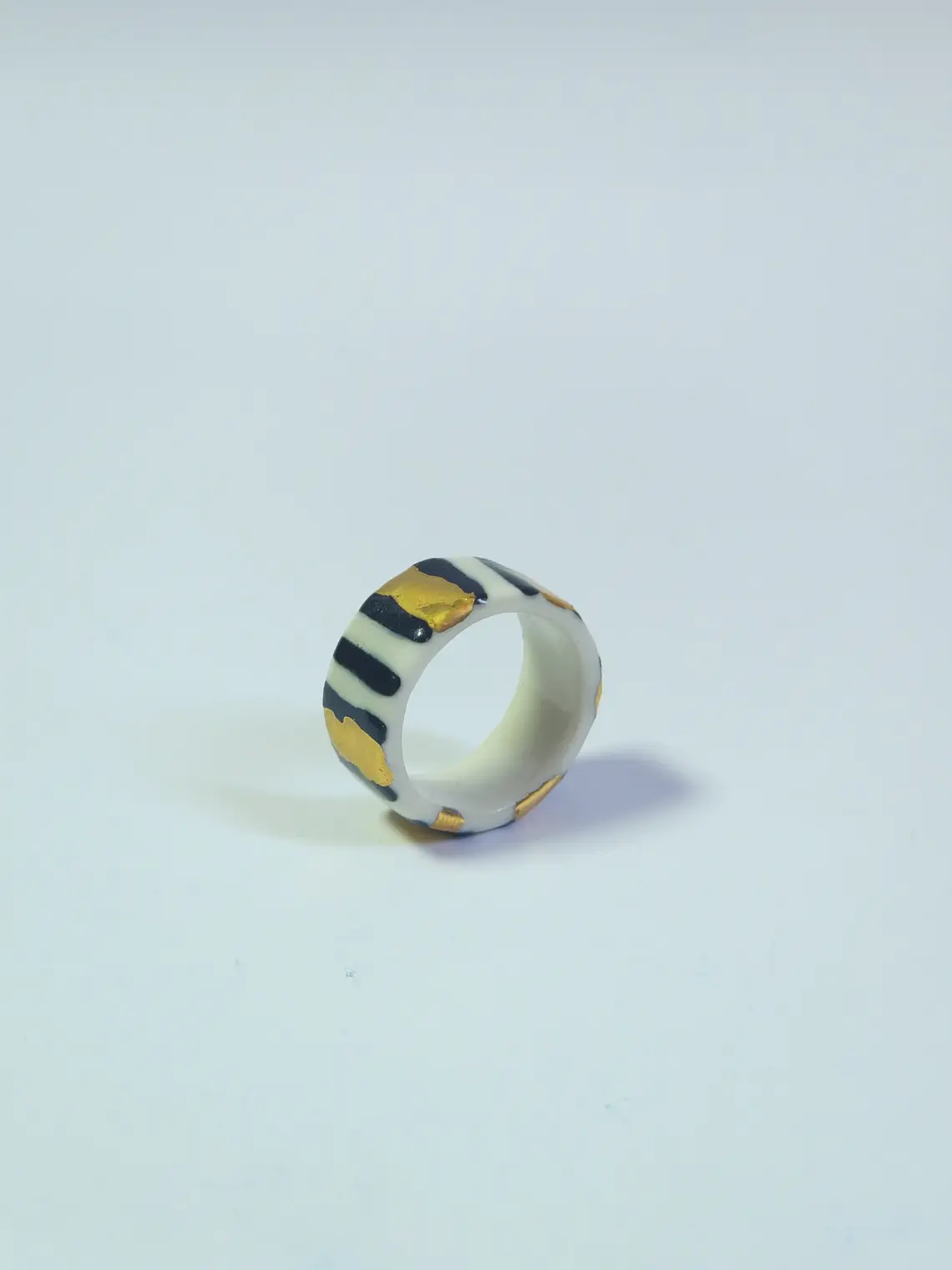 Anillo porcelana rayas negras talla 21 3