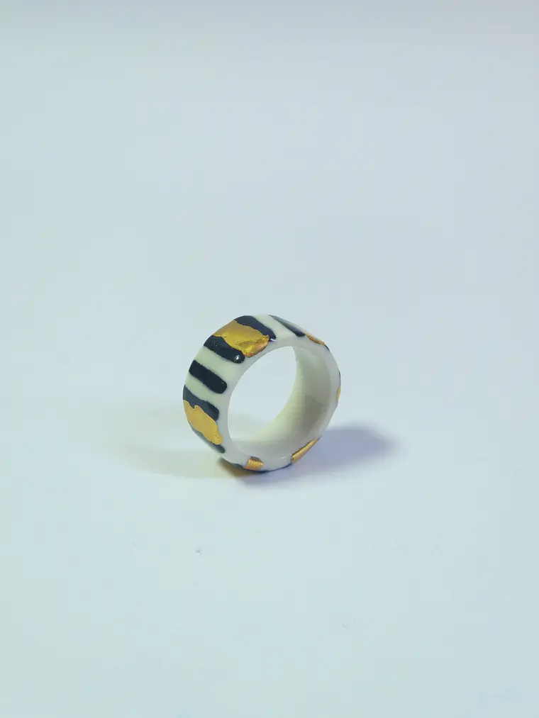 Anillo porcelana rayas negras talla 21 3