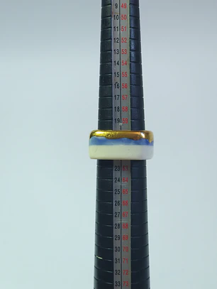 Anillo cuadrado blanco con azul talla 22