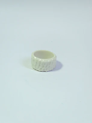 Anillo porcelana tallado talla 19