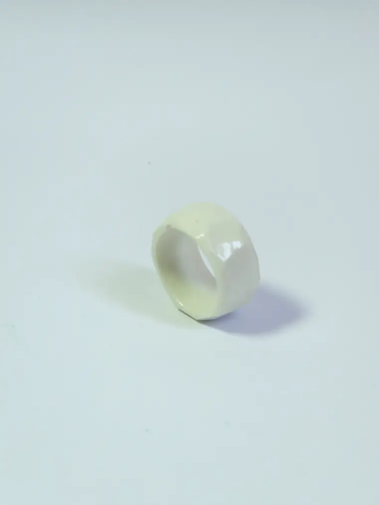 Anillo porcelana tallado talla 19,5 2