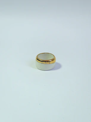 Anillo de porcelana blanca talla 18