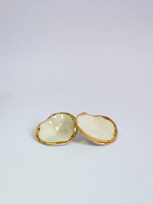 Aros pétalos blancos 