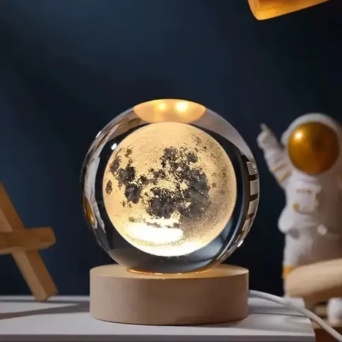 Lámpara Led Bola Cristal 8cm Grabado 3d Luna Luz Cálida 3