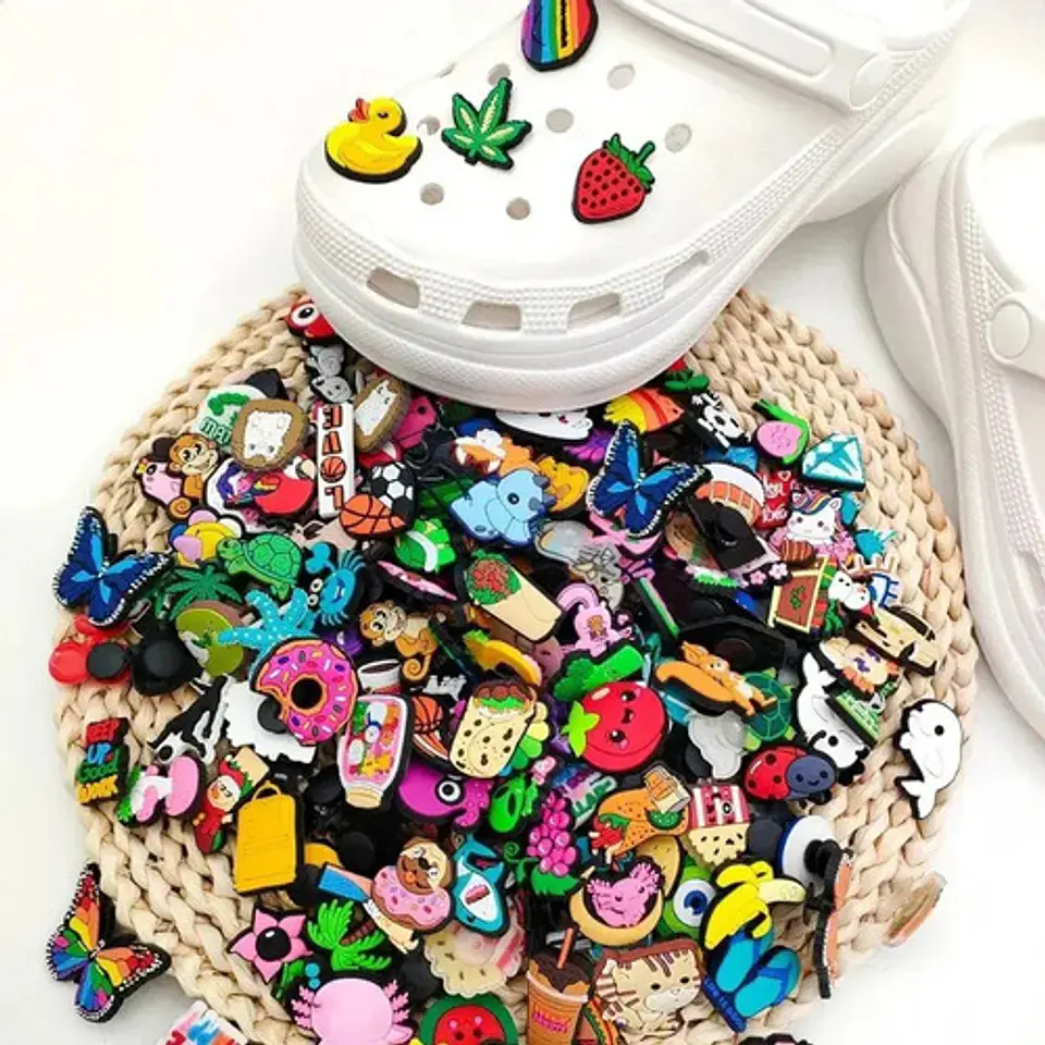 Pack 50 Charms Compatibles con Crocs Sorpresa Aleatorios 10