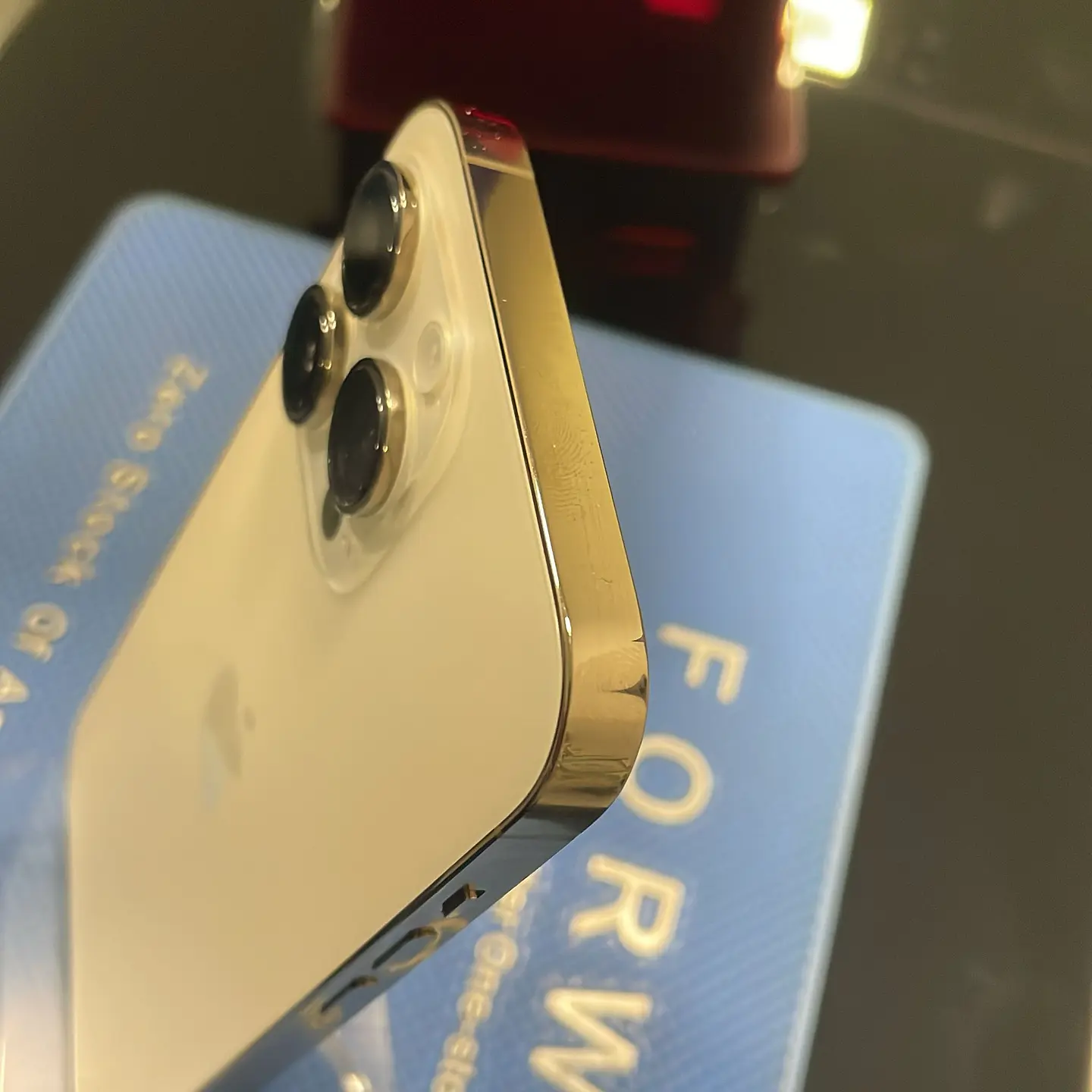 iphone 14 pro max  128gb Gold 3