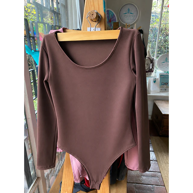 NUEVO Yoga Body Café