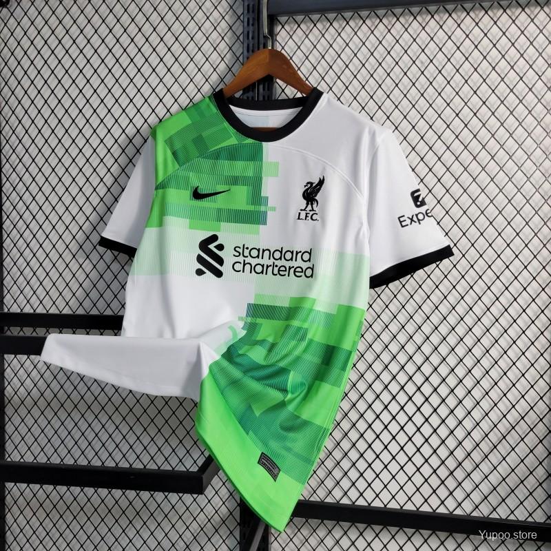 Liverpool Segunda Equipación 23/24 3