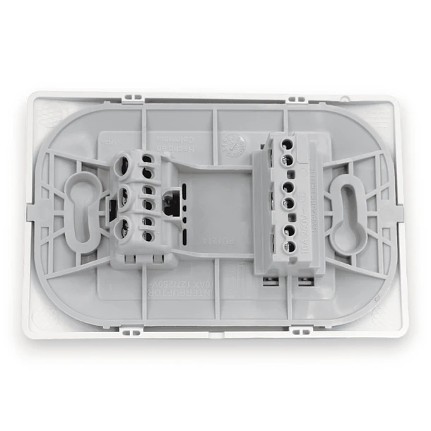 Interruptor 9/12 + Enchufe 10A Luzica Pu1214 2