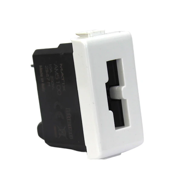 Toma Seguridad 2P+T 10A 250 Blanca Matix AM5100 1