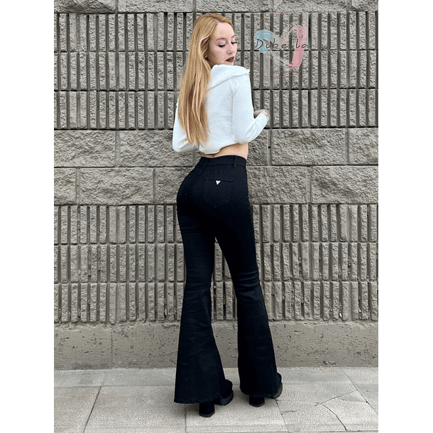 Flare Pants Negro Broches 13