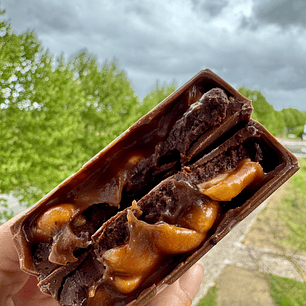 Chocolate de Caramelo Salgado e Amendoim